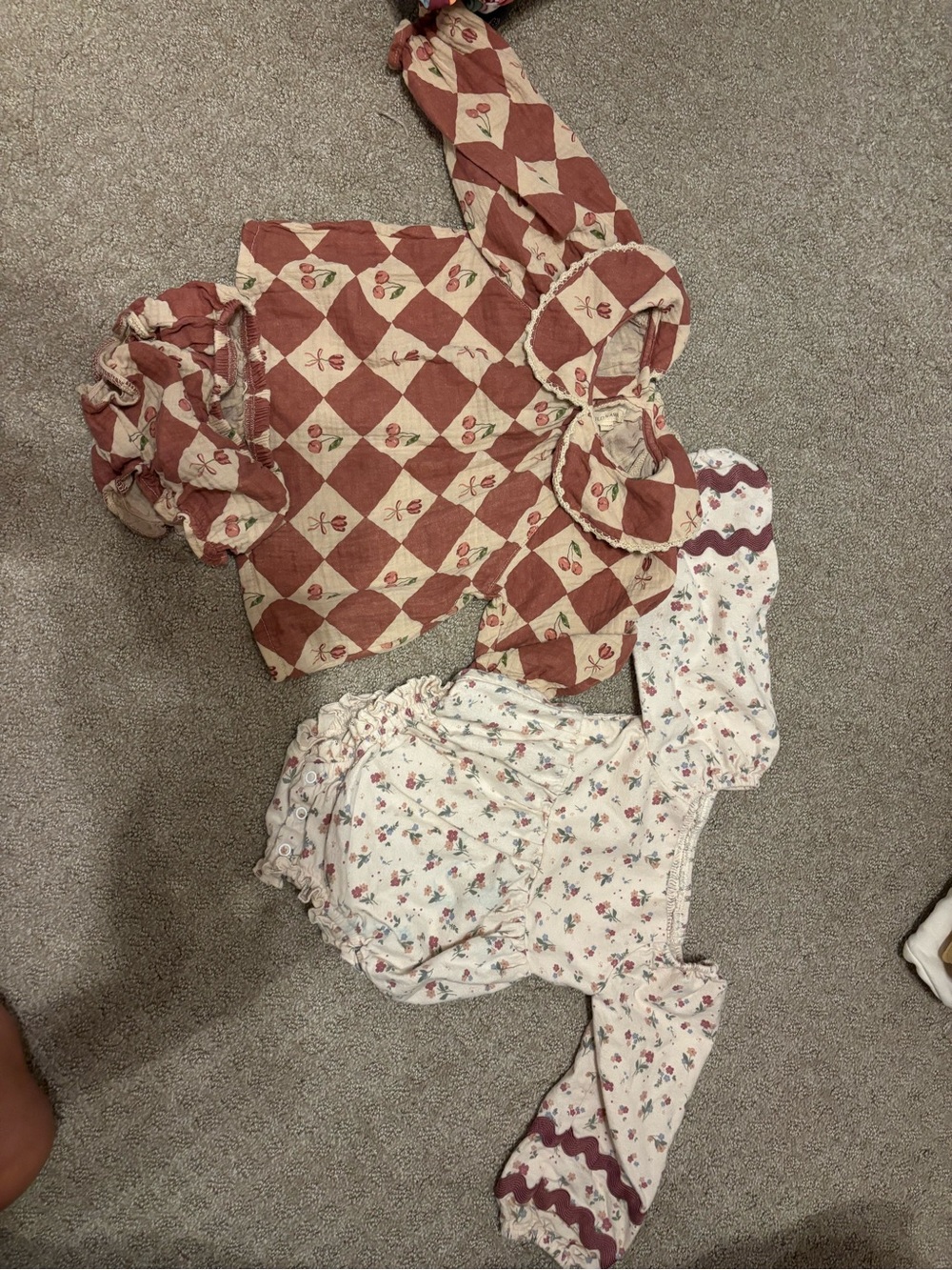 Girls' Rust Checkerboard & Floral Two-Piece Top Set